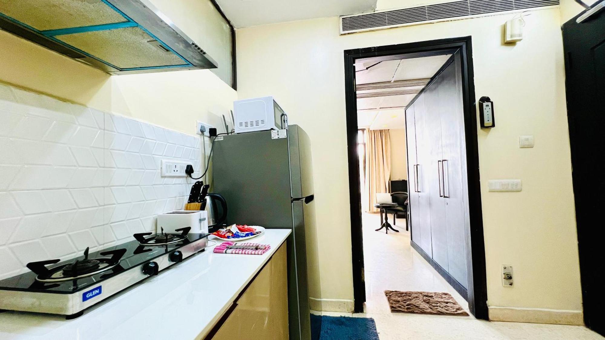 Bluo - M Block Mkt Greater Kailash * New Delhi